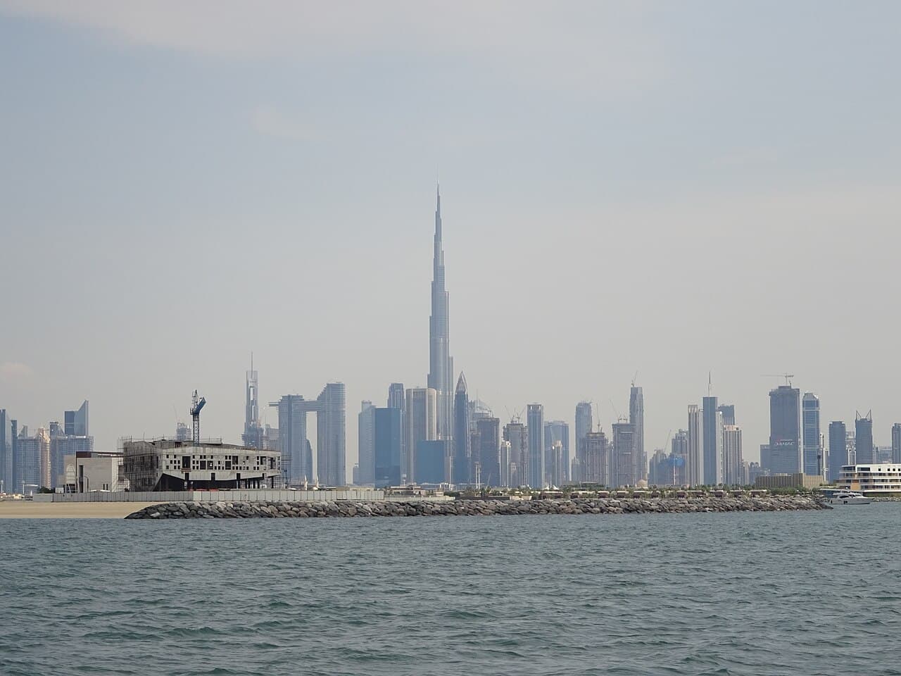 Burj Khalifa — At The Top (124-qavat)