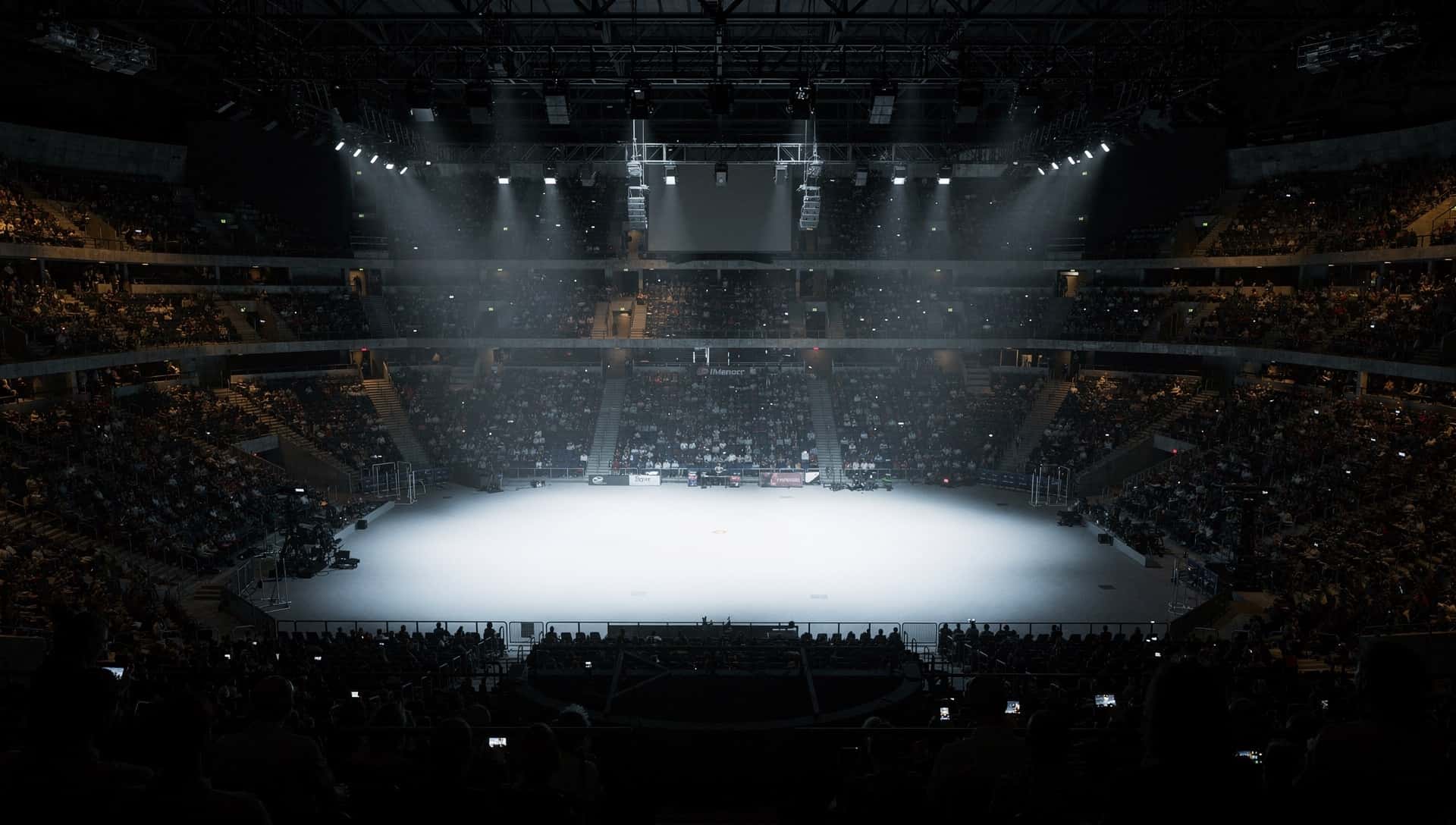 Arena ichi, tadbir kechasi